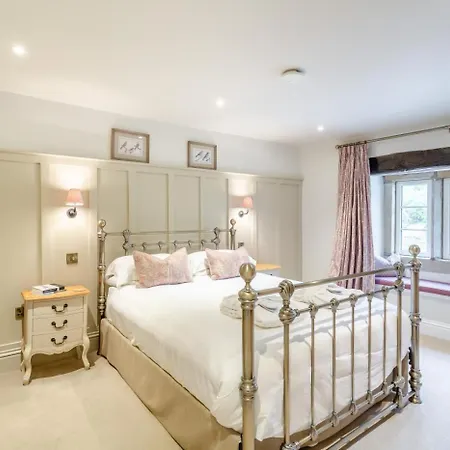 4 Bed In Norwood Oc-b35549 Сasa de vacaciones