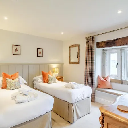 4 Bed In Norwood Oc-b35549 Ferienhaus Fewston