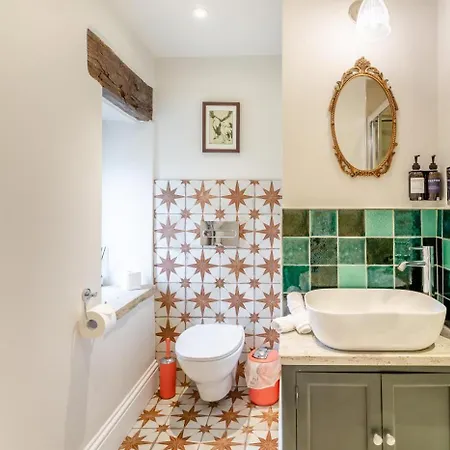 4 Bed In Norwood Oc-b35549