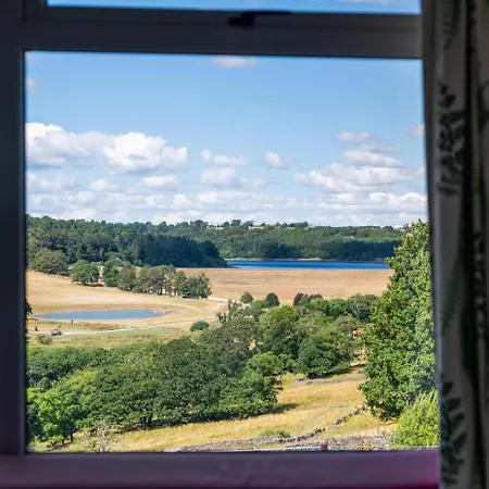 4 Bed In Norwood Oc-b35549 Fewston